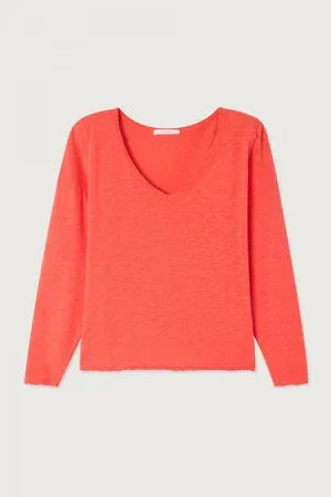 American Vintage Sonoma V-Neck top in Vintage Sunrise, shown in a close-up of the soft fabric and V-neck design.