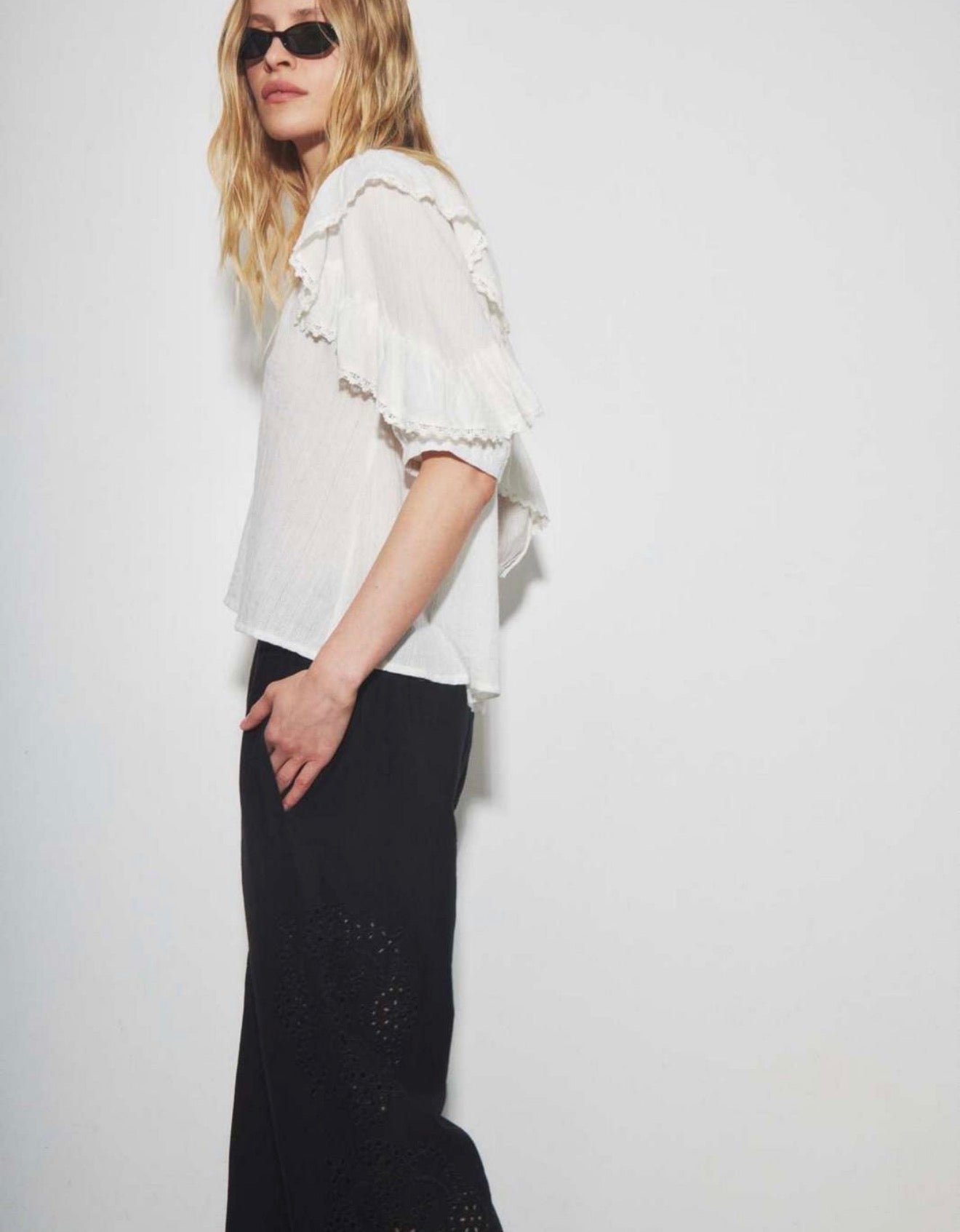Louizon - Ogu Blouse | Ecru