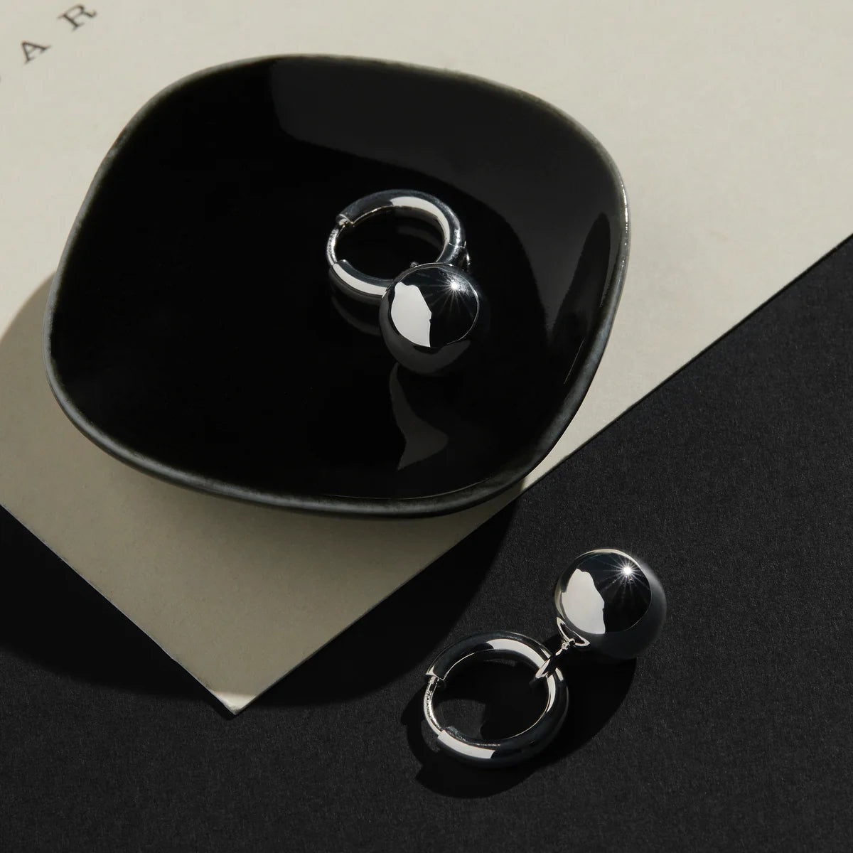 Najo - On and Off Earrings