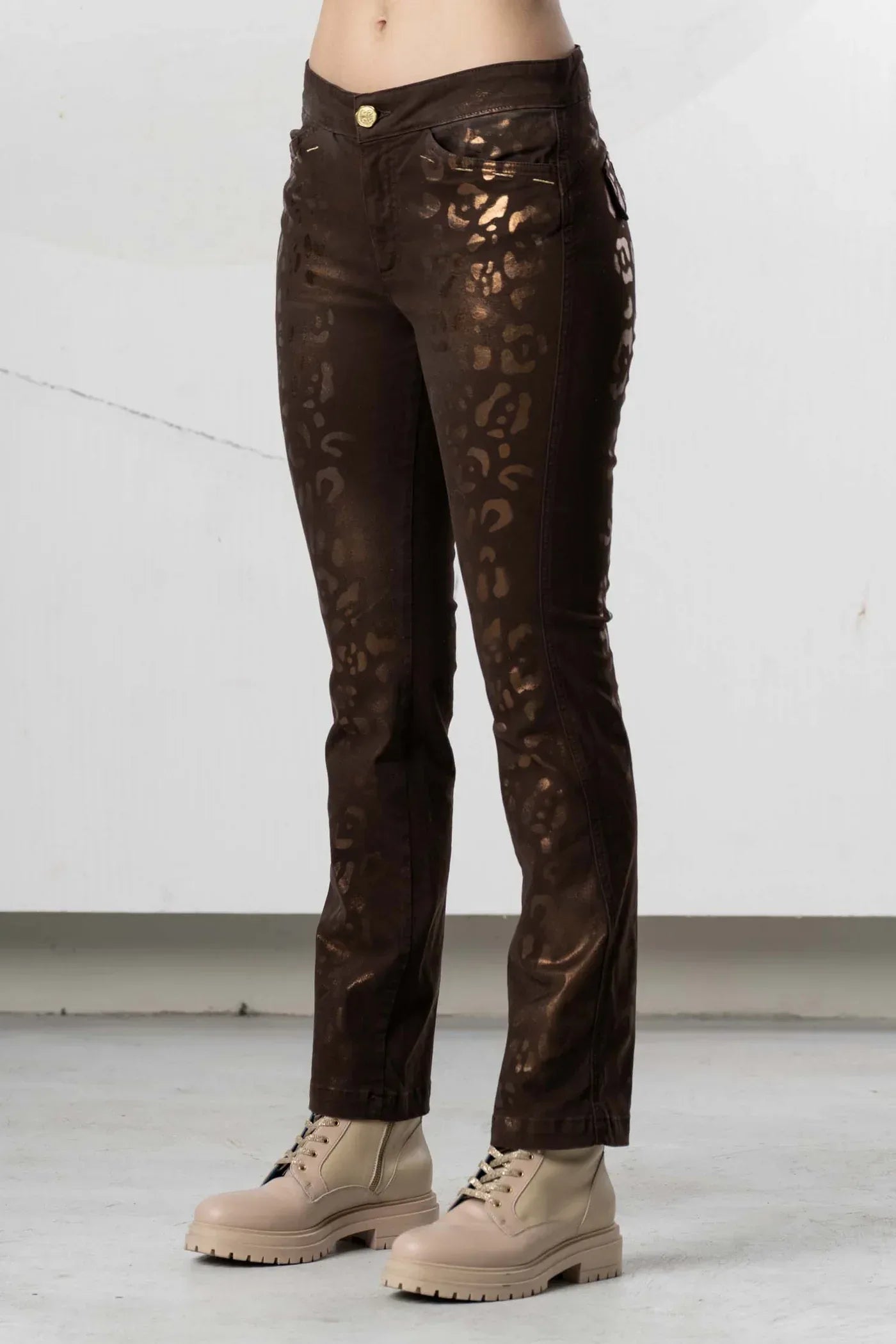 Elisa Cavaletti leopard jeans with animal print and classic five-pocket design, stylish and comfortable for casual wear.