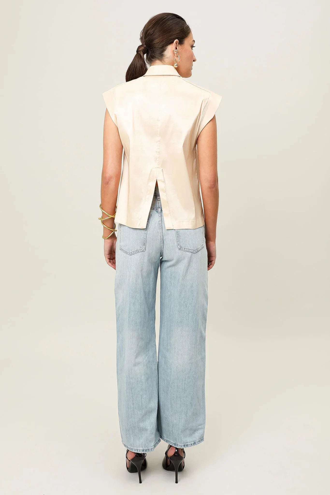 Realm Origin - Sol Verite Shirt | Powder - Torso