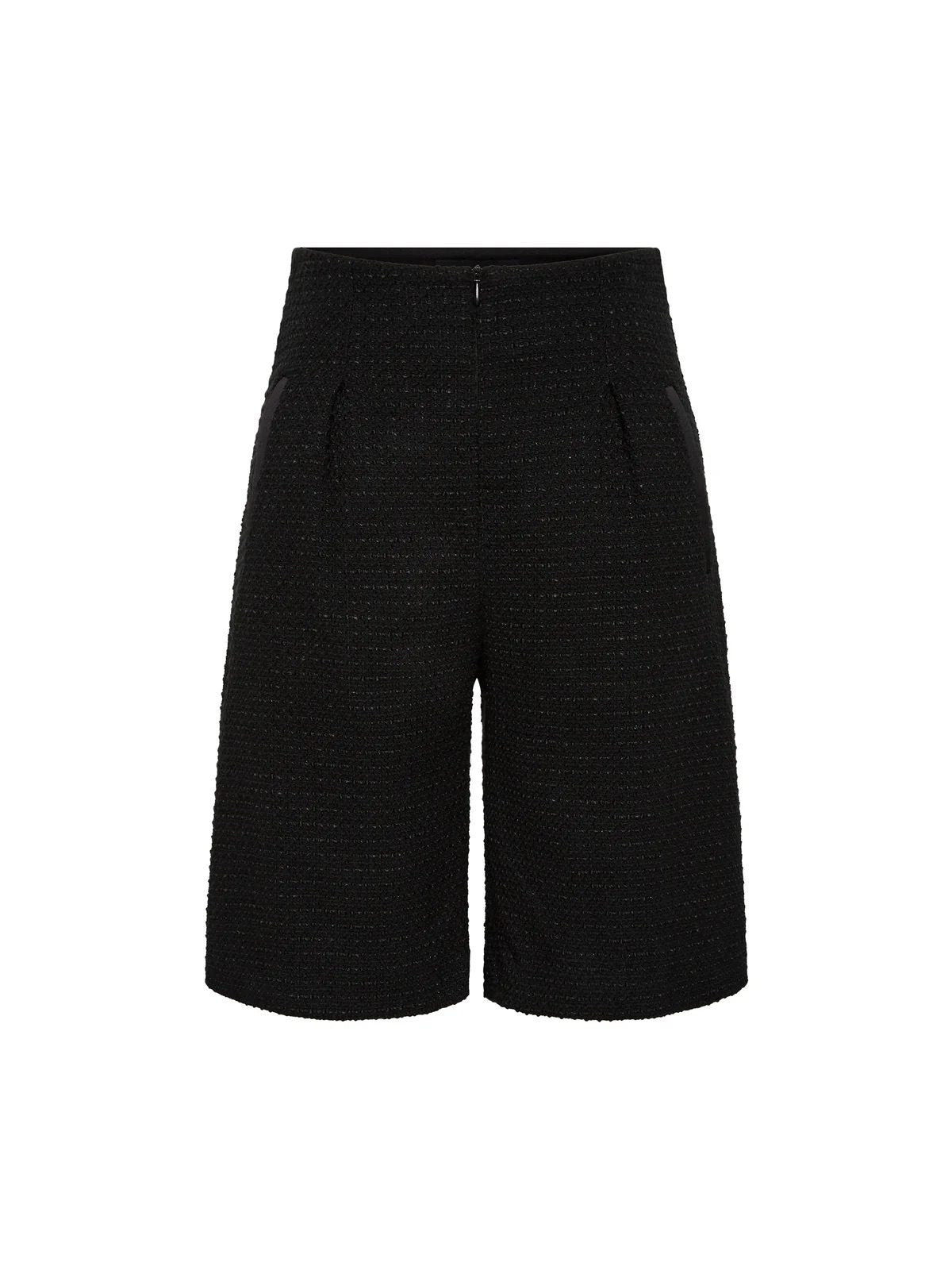 Moss and Spy - Luna Short