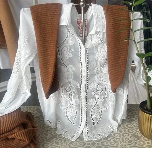 Johnny Was - Chryssie Camp Blouse | White
