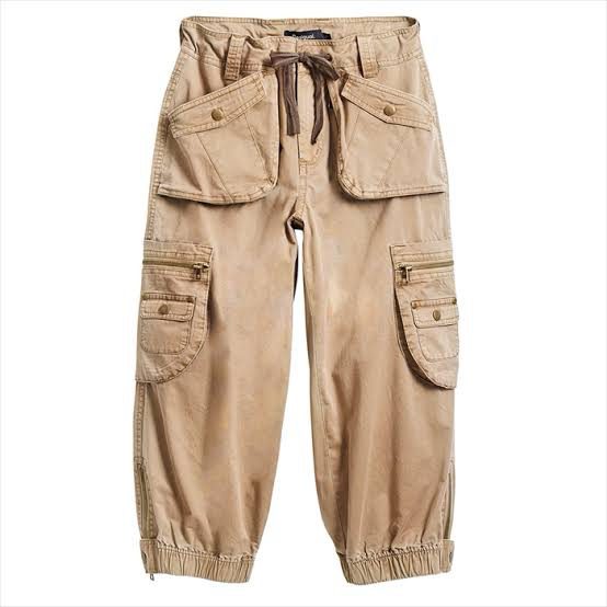 Desigual  -  Loira Cargo Capri Pant