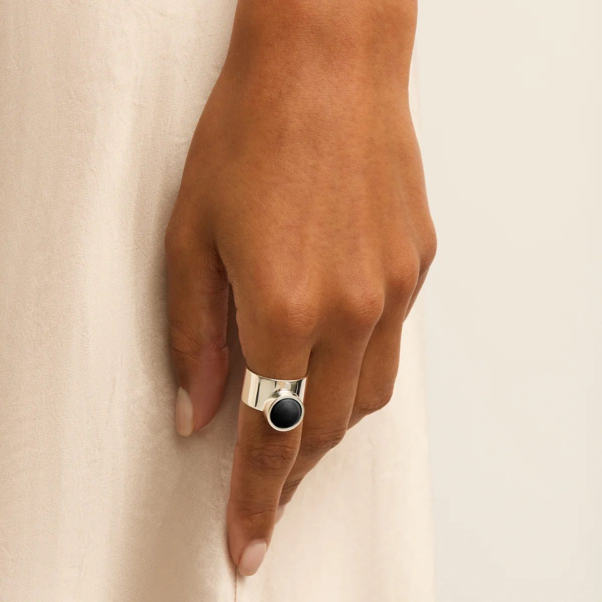 Najo - Husk Onyx Ring